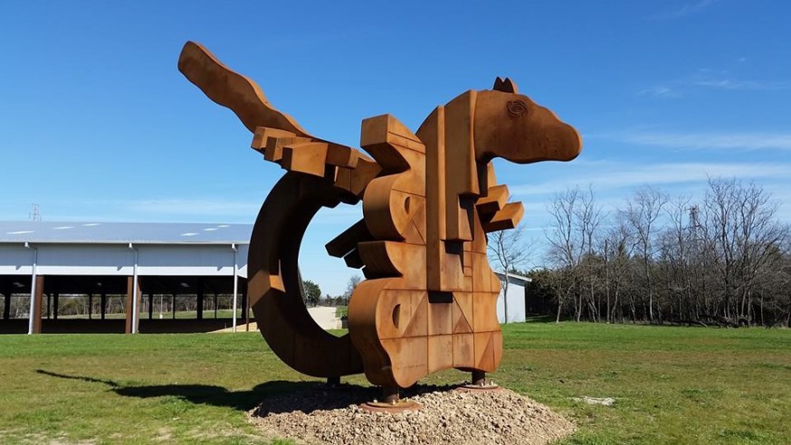New public art installation greets visitors to new horse park