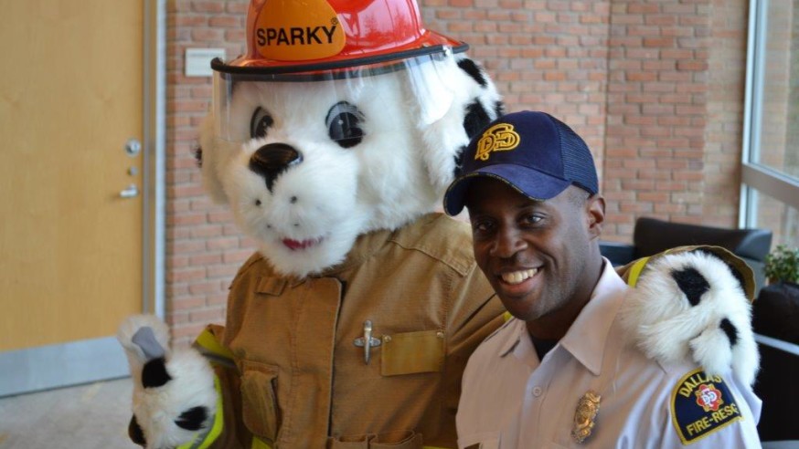 Dallas Fire-Rescue participate in Day of Caring