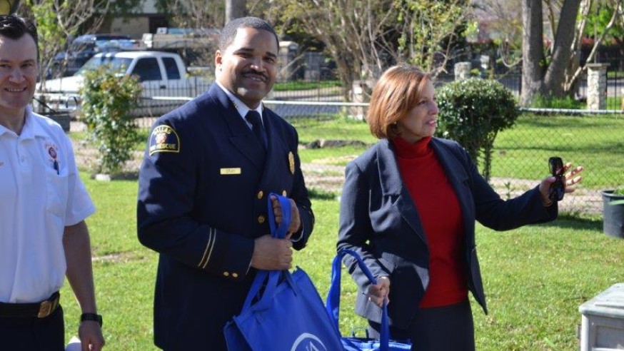 Dallas Fire-Rescue Delivers Meals and Fire Safety