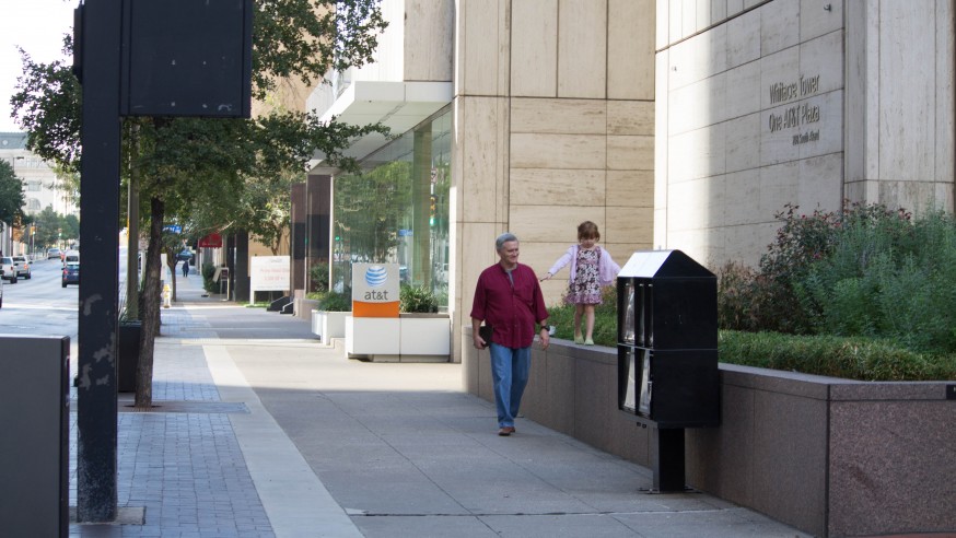 UTA Institute of Urban Studies to investigate walkability of downtown Dallas