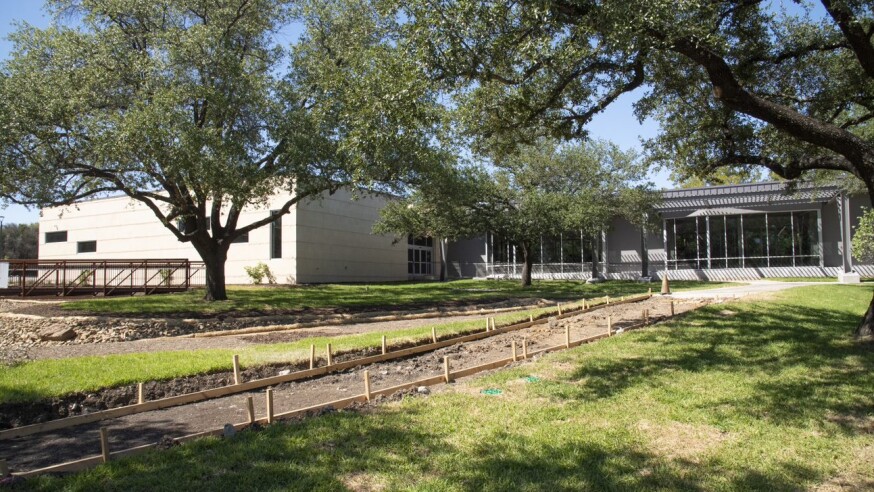 Dallas Public Library Replaces Old Forest Green Branch with State-of-the-Art Building