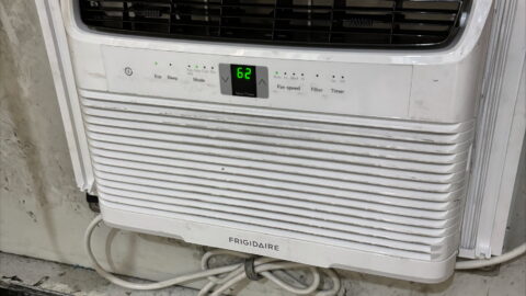Dallas Animal Advisory Commissioner Donates A/C Unit to the City of Dallas